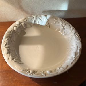Williams and Sonoma Tuscan olive bowl/ platter, made in Italy